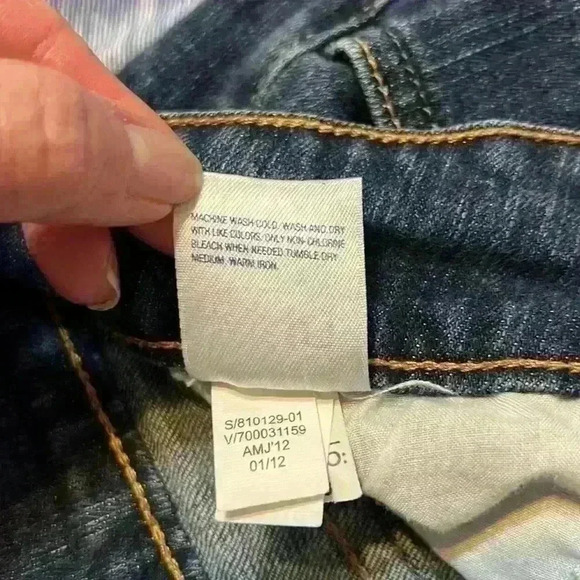 Old Navy jean skirt in‎ size 10 - Picture 6 of 6